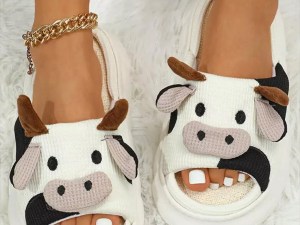 Moolishâ„¢ | Koeienprint Sloffen