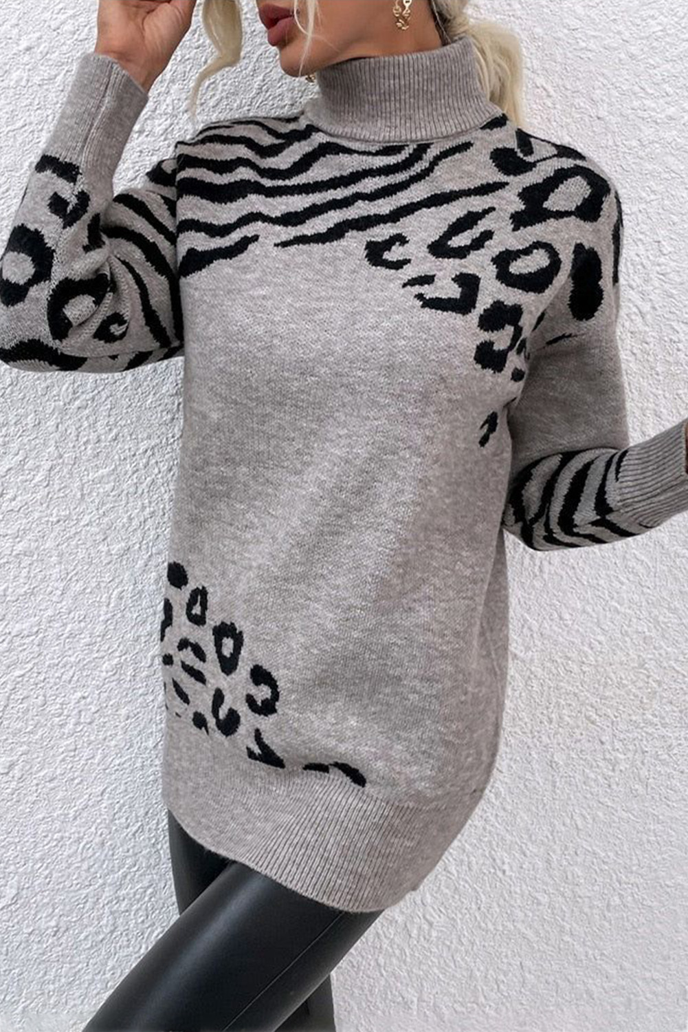 Savara™ | Grijze Gebreide Trui met Luipaardprint - Afbeelding 2